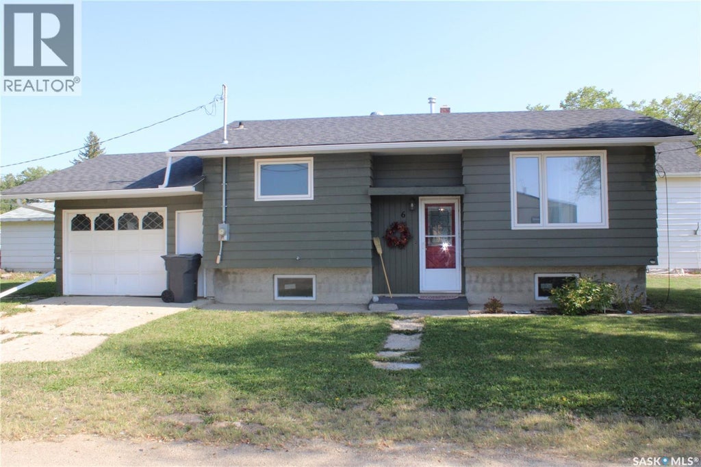 6 Main Street, Theodore