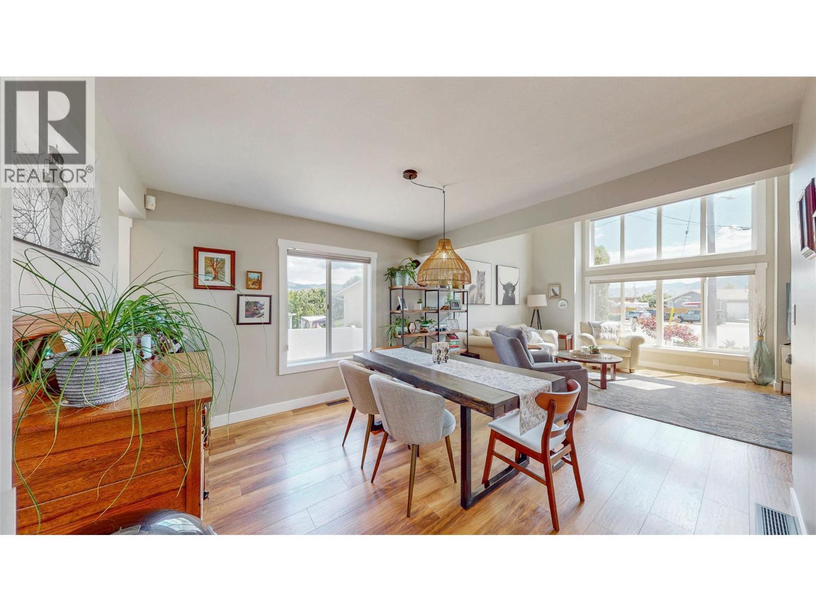 5896 Fairview Place. Oliver, British Columbia