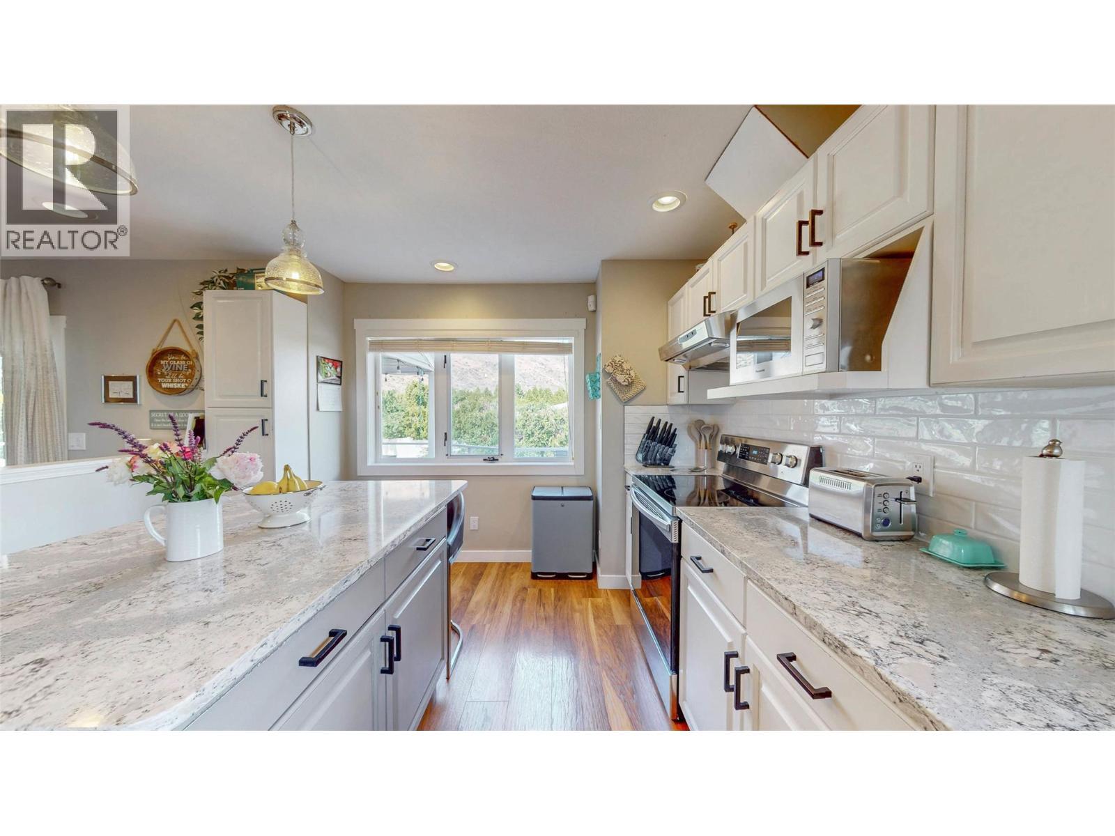 5896 Fairview Place. Oliver, British Columbia