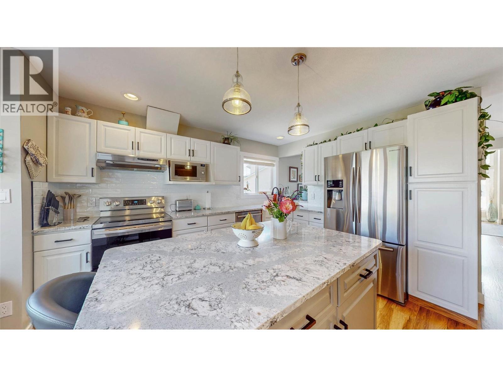 5896 Fairview Place. Oliver, British Columbia