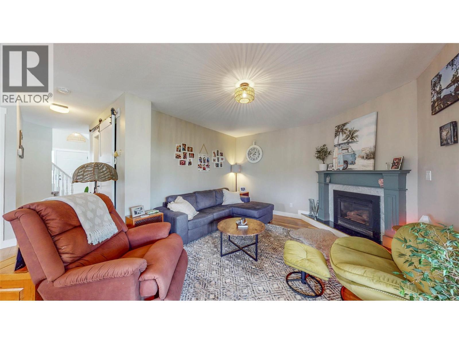 5896 Fairview Place. Oliver, British Columbia