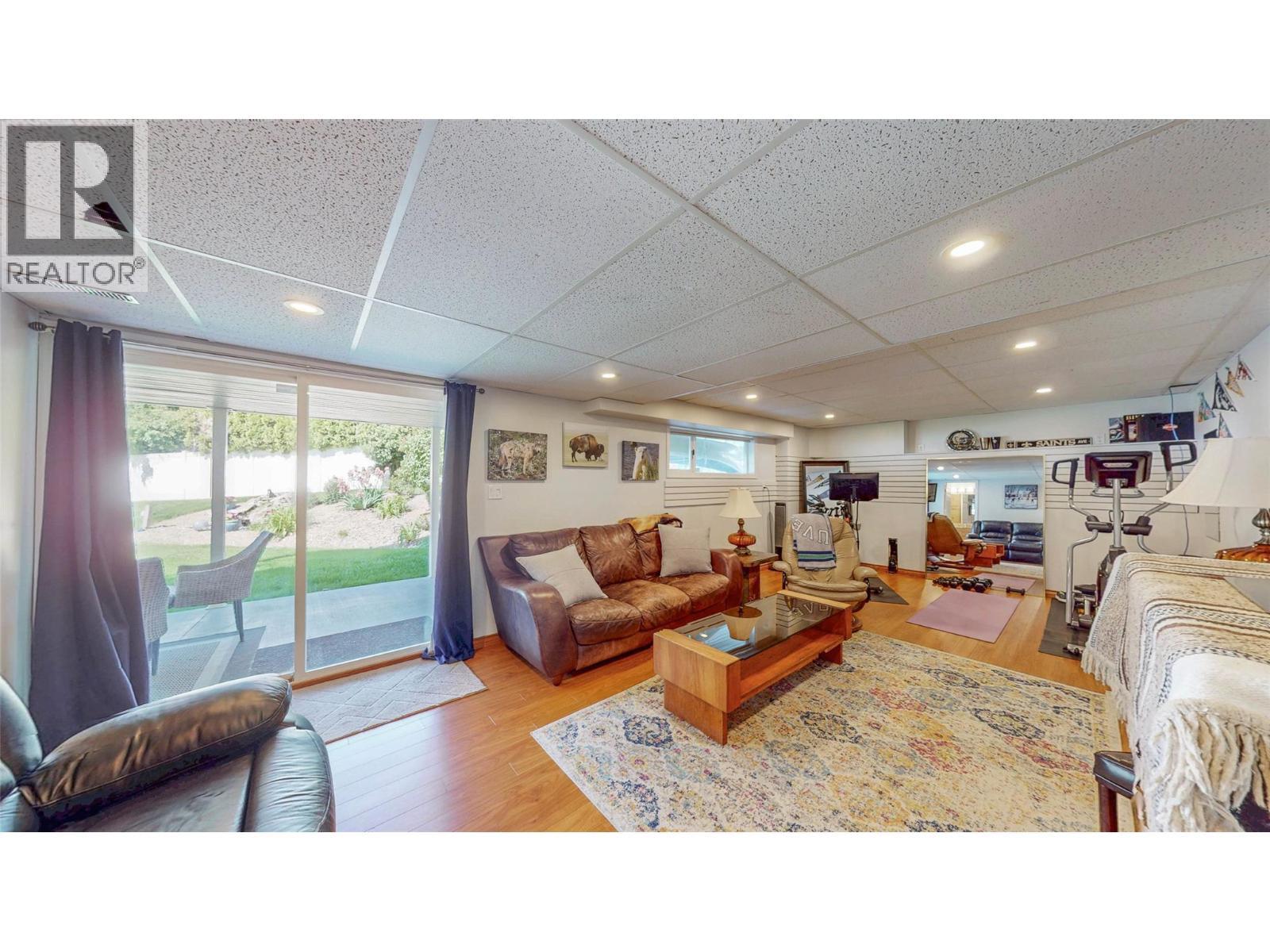 5896 Fairview Place. Oliver, British Columbia