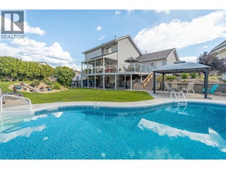 5896 Fairview Place. Oliver, British Columbia