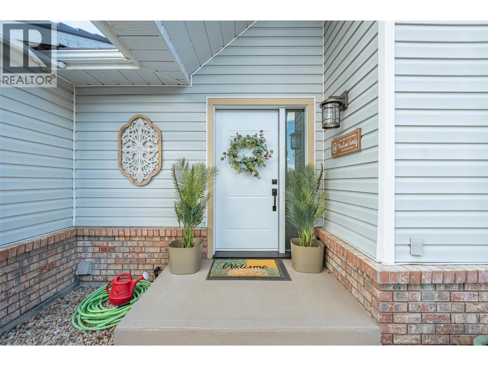 5896 Fairview Place. Oliver, British Columbia