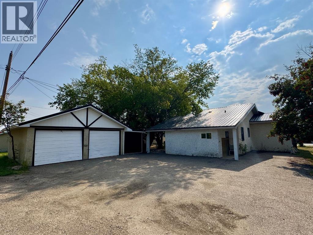 11104 102 Avenue, Fairview