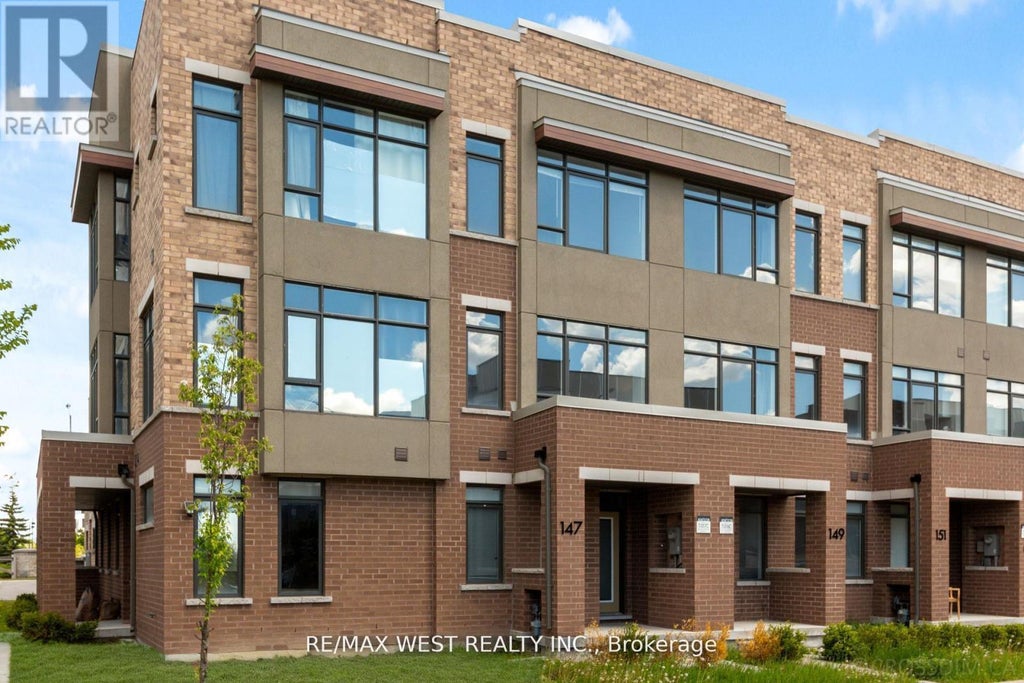 147 Salterton Circle, Vaughan