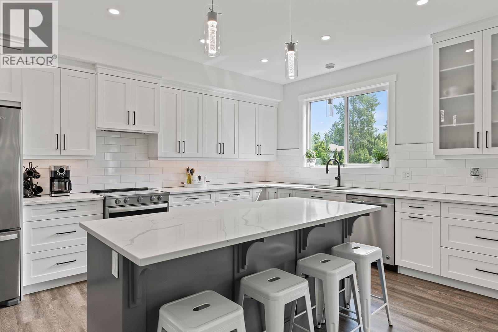 1441 20 Avenue Se Unit# 1. Salmon Arm, British Columbia