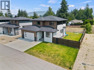 1441 20 Avenue Se Unit# 1. Salmon Arm, British Columbia