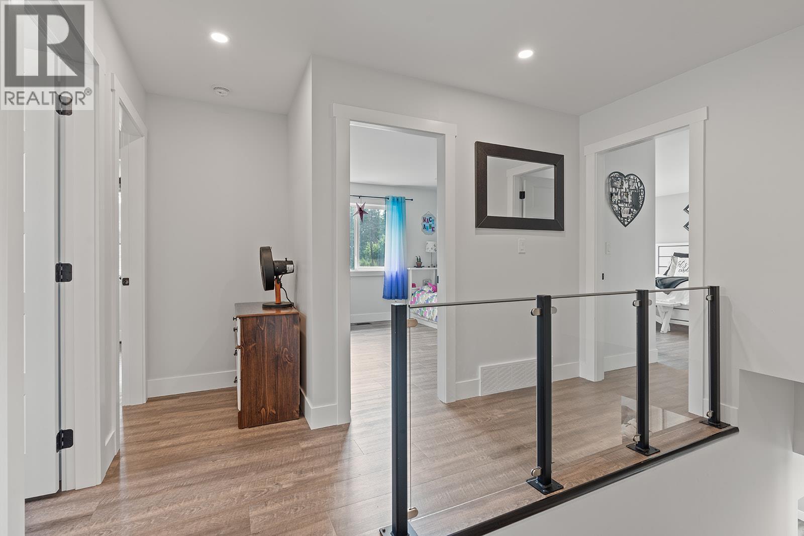 1441 20 Avenue Se Unit# 1. Salmon Arm, British Columbia