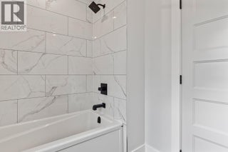 1441 20 Avenue Se Unit# 1. Salmon Arm, British Columbia