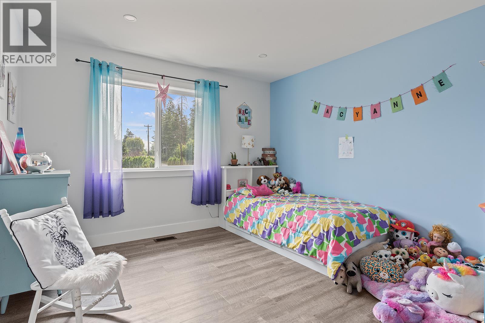 1441 20 Avenue Se Unit# 1. Salmon Arm, British Columbia