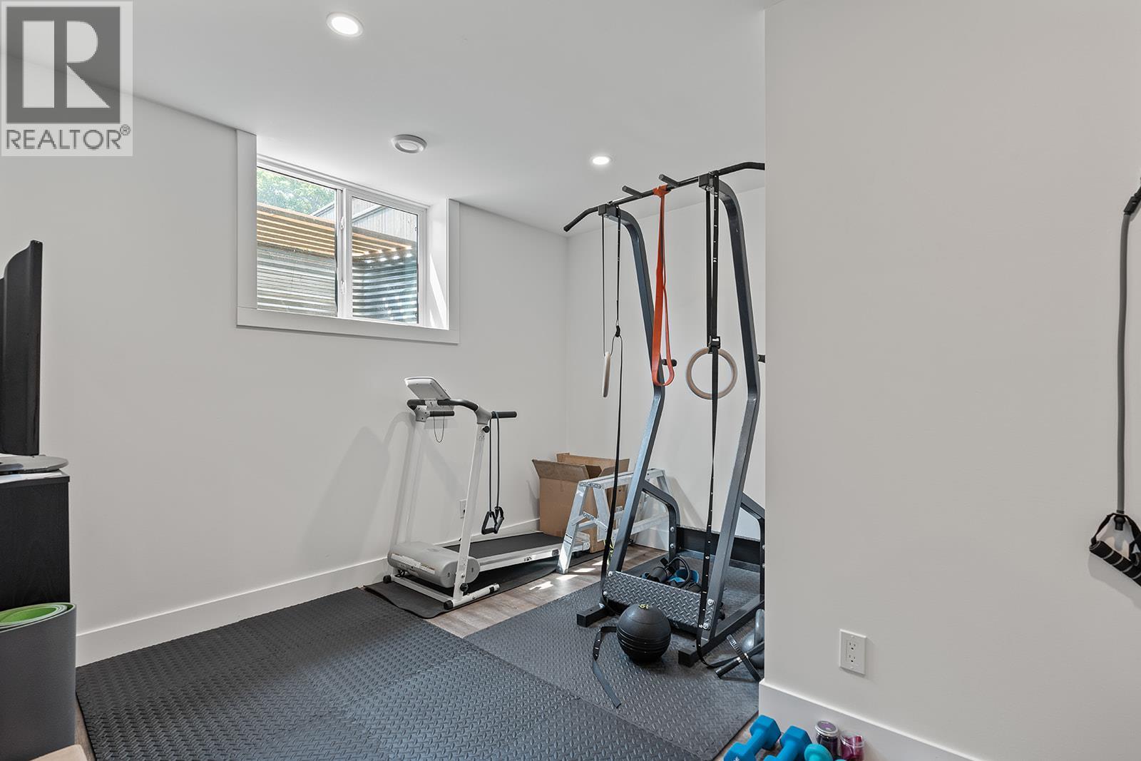 1441 20 Avenue Se Unit# 1. Salmon Arm, British Columbia