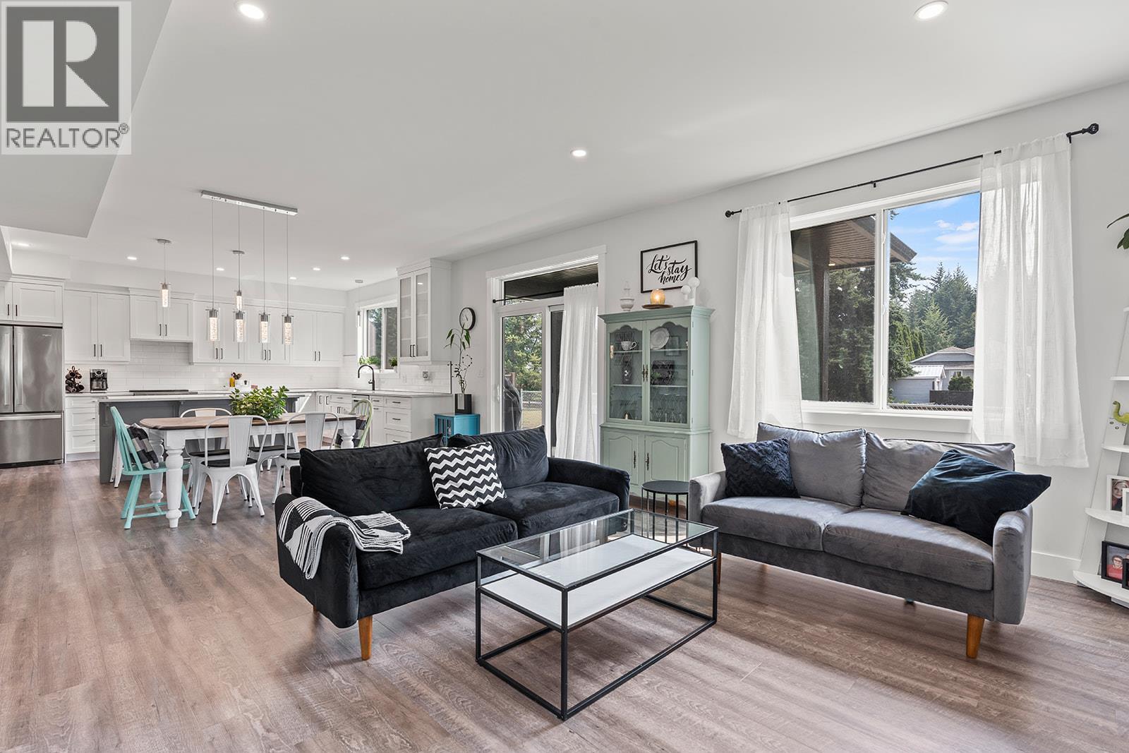 1441 20 Avenue Se Unit# 1. Salmon Arm, British Columbia