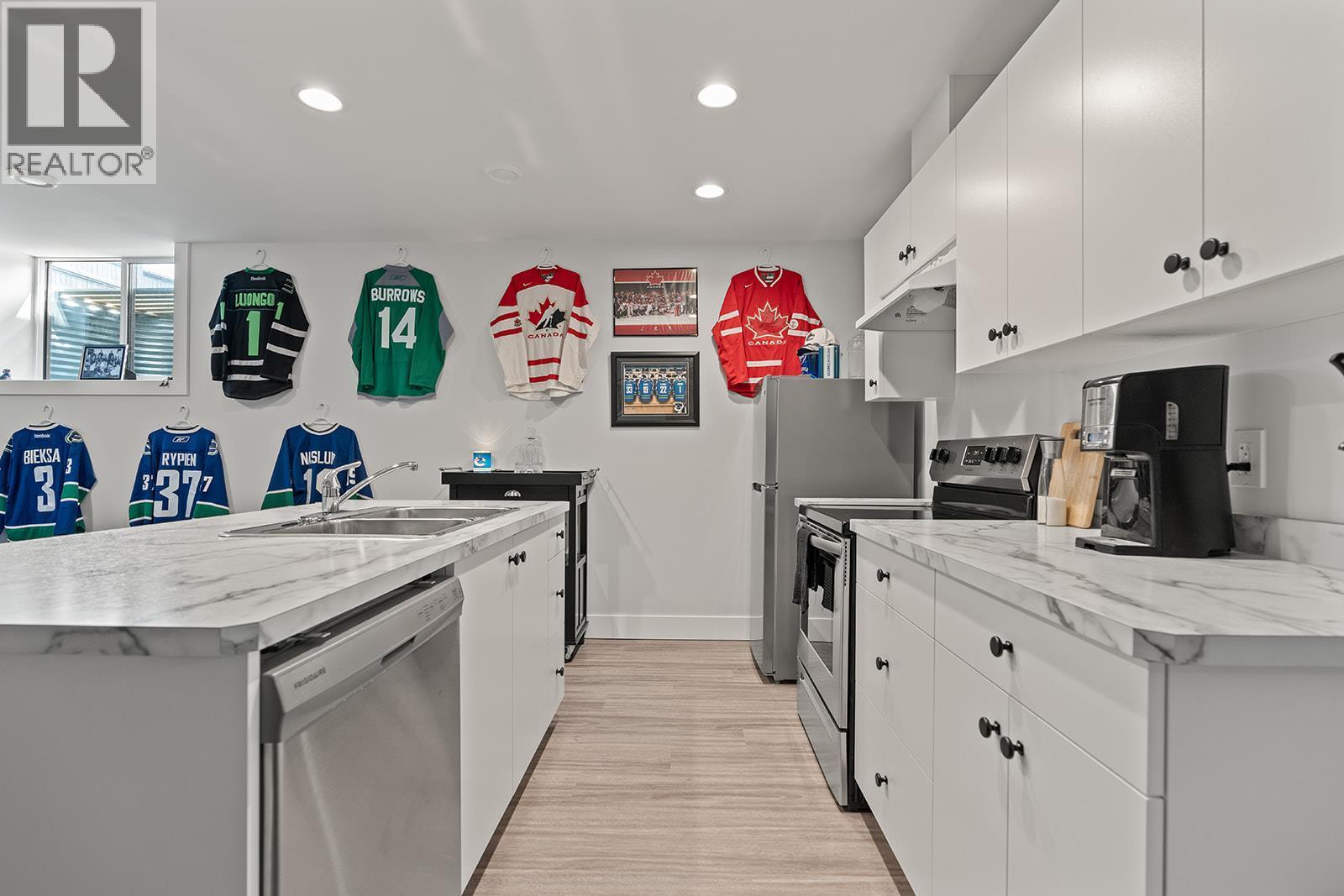 1441 20 Avenue Se Unit# 1. Salmon Arm, British Columbia