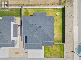 1441 20 Avenue Se Unit# 1. Salmon Arm, British Columbia