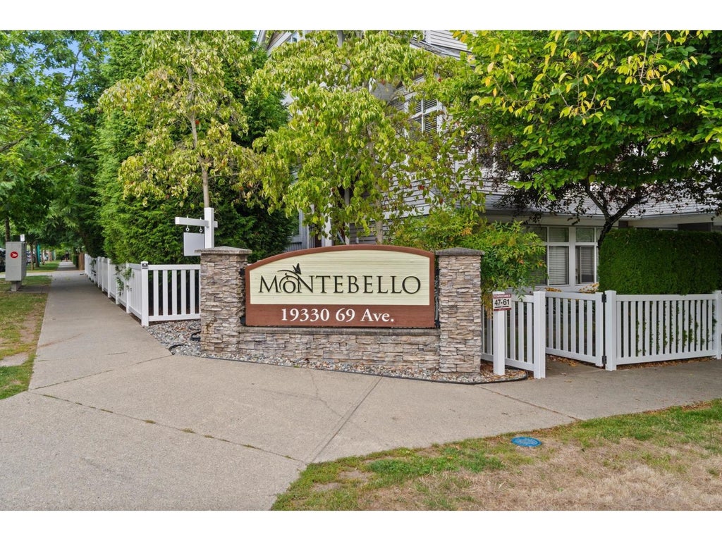 2 19330 69 Avenue, Surrey