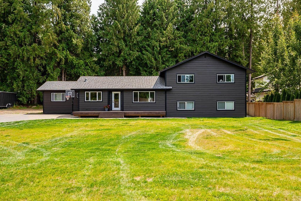 24780 40 Avenue, Langley