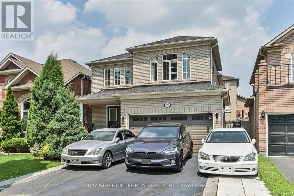 32 Sail Crescent, Vaughan (vellore Village)