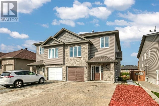 105 Eclipse Crescent, Sudbury