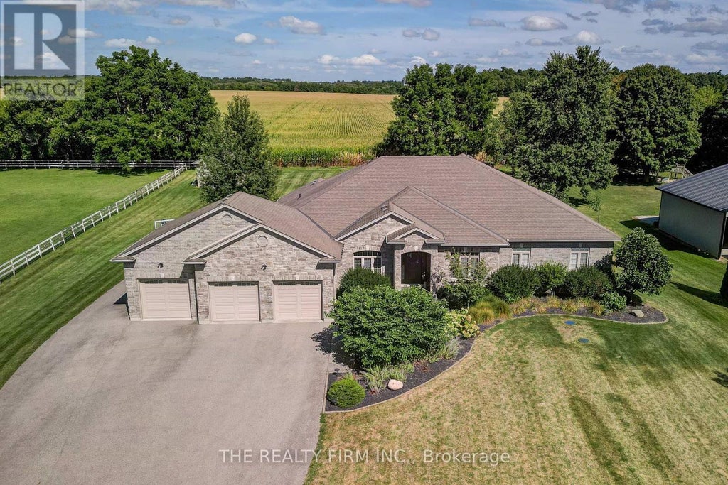 22060 Nissouri Road, Thames Centre