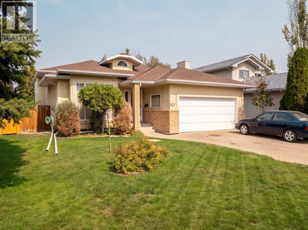 87 Edgewood Boulevard W, Lethbridge