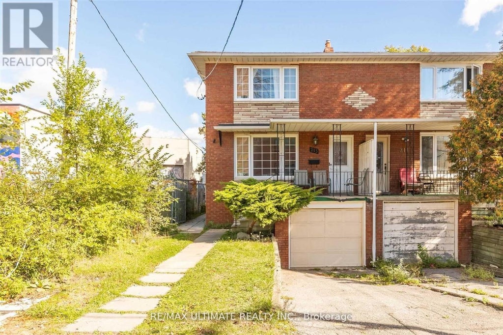 #2 - 213 Close Avenue, Toronto (south Parkdale)