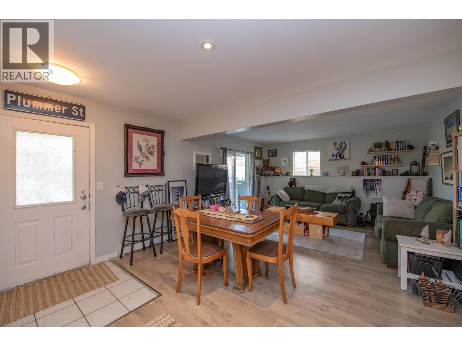 3908 Pleasant Valley Road. Vernon, British Columbia