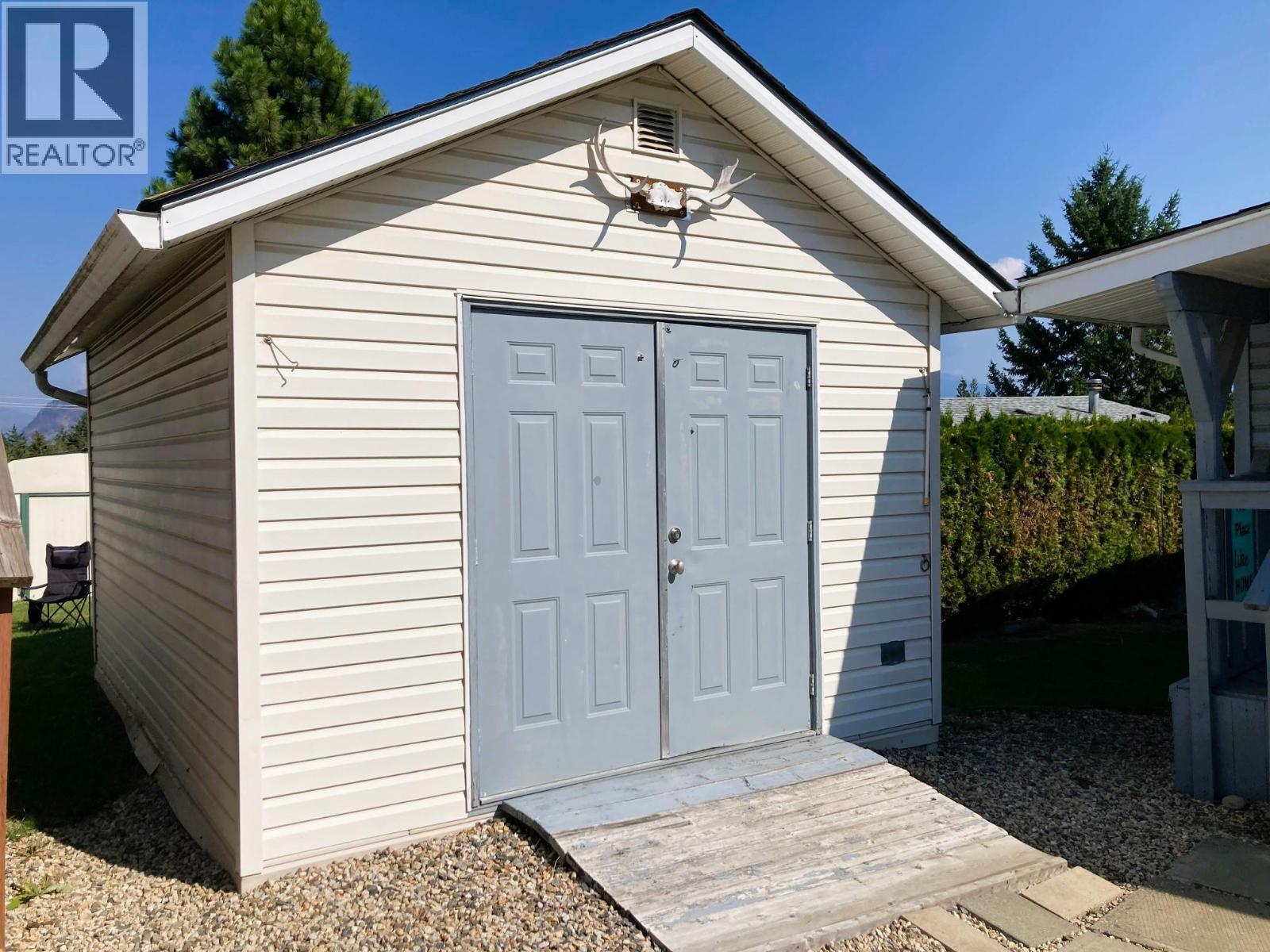 1420 Trans Canada Highway Unit# 28. Sorrento, British Columbia