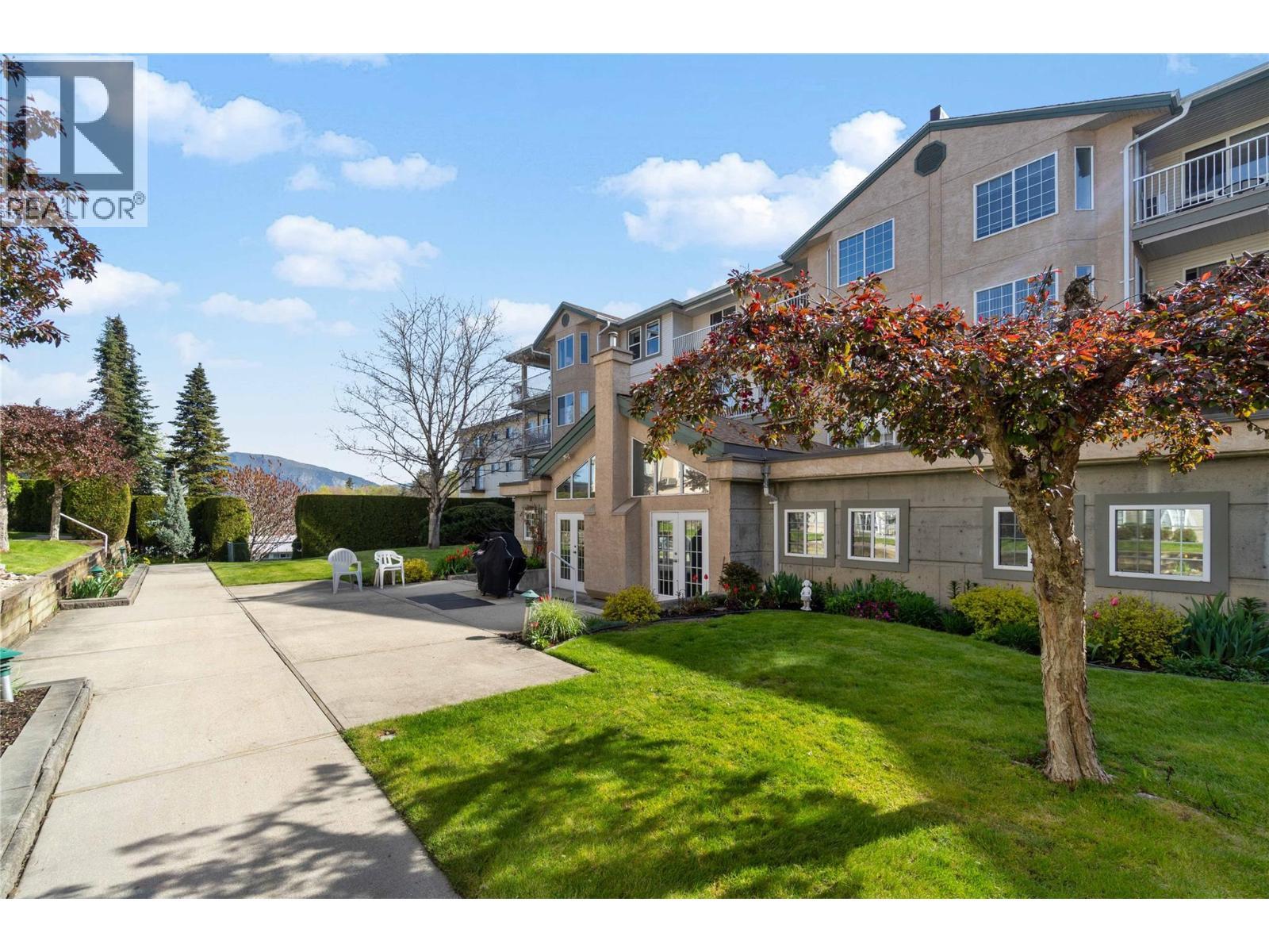 251 6 Street Se Unit# 110. Salmon Arm, British Columbia