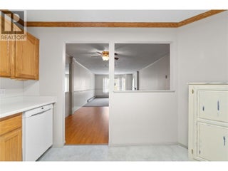 251 6 Street Se Unit# 110. Salmon Arm, British Columbia