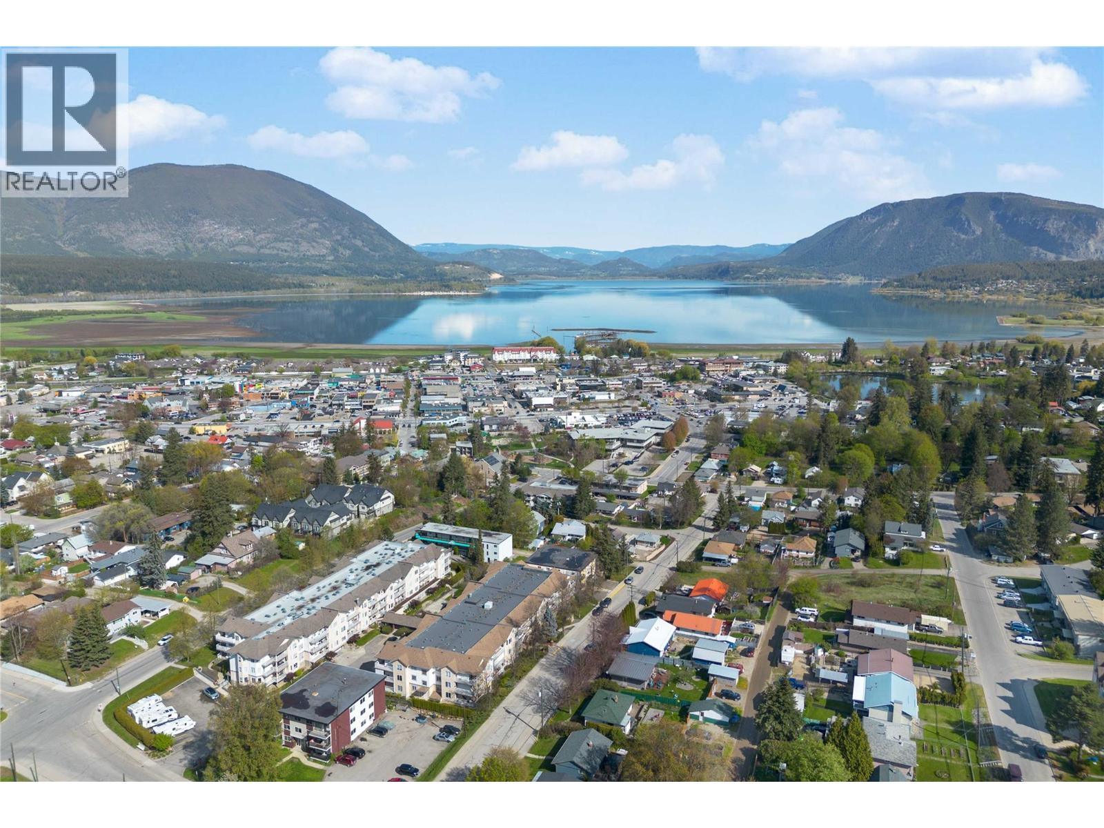 251 6 Street Se Unit# 110. Salmon Arm, British Columbia