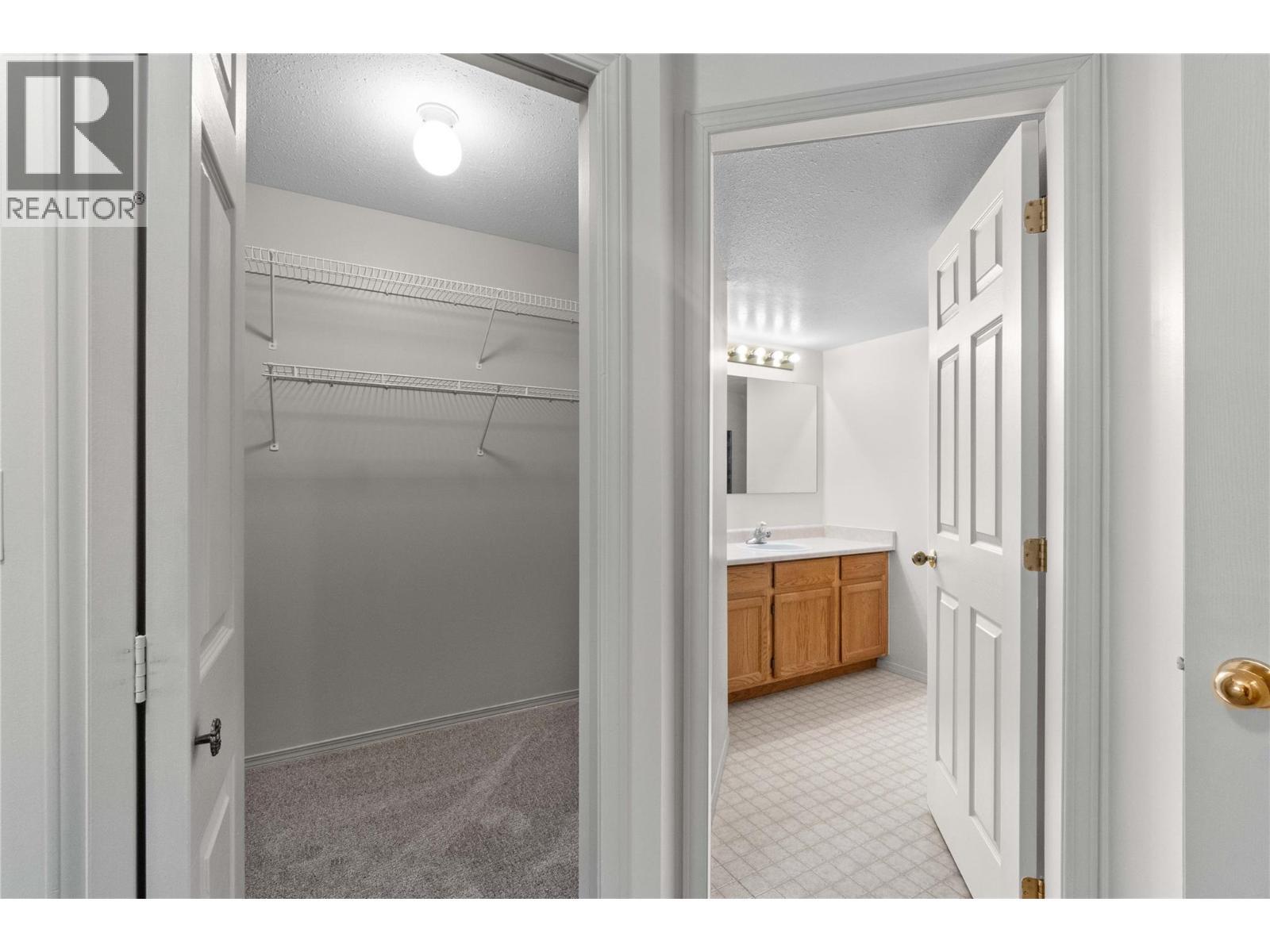 251 6 Street Se Unit# 110. Salmon Arm, British Columbia