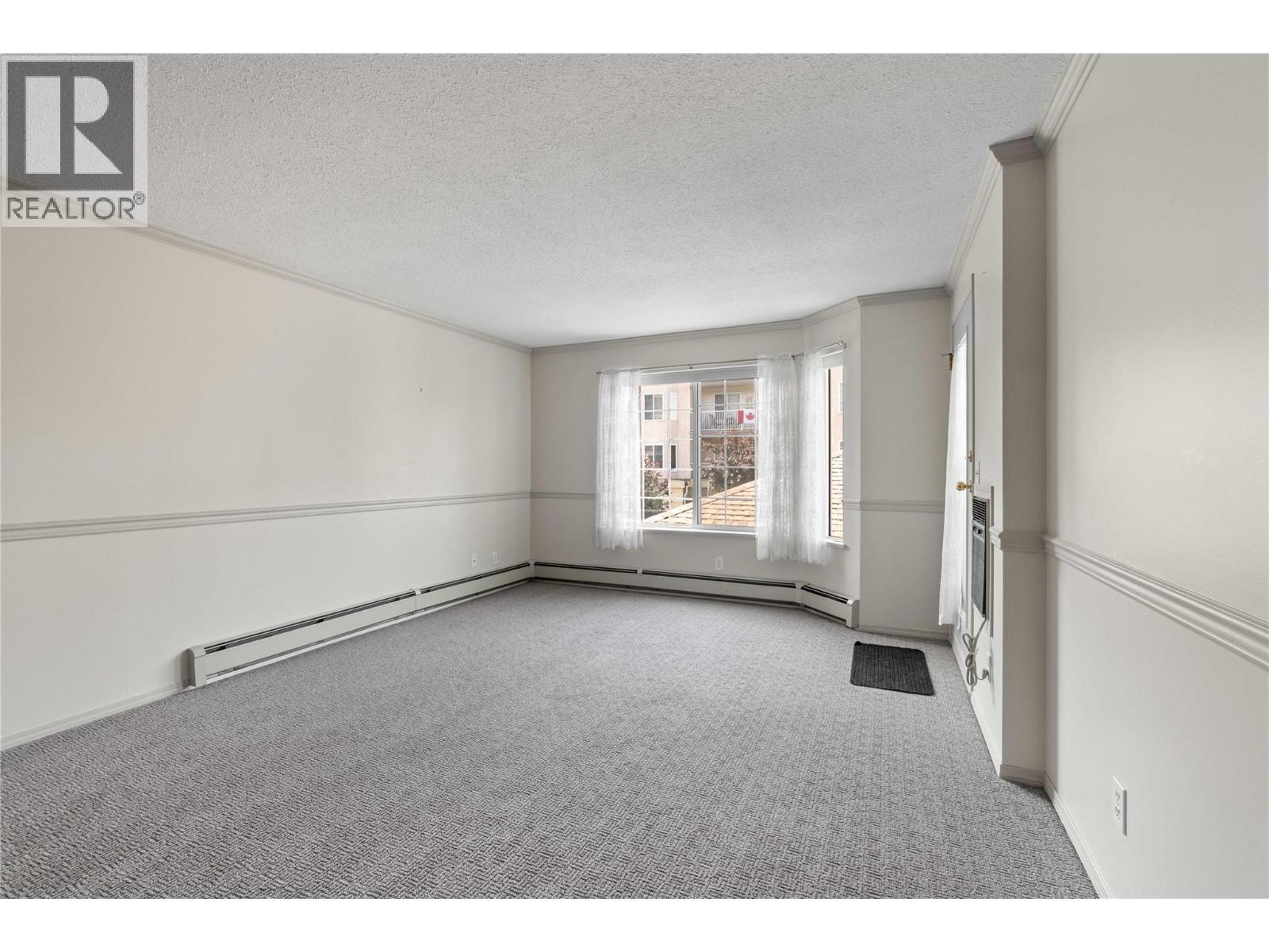 251 6 Street Se Unit# 110. Salmon Arm, British Columbia