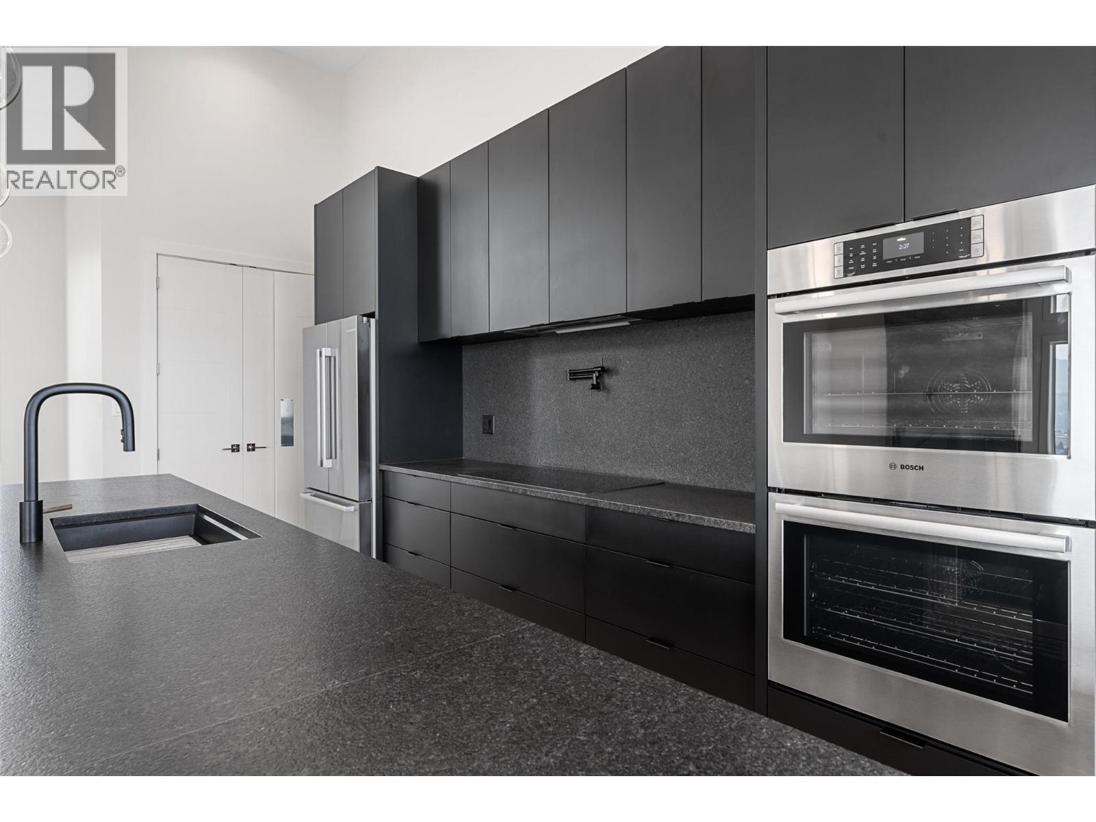 18697 Mckenzie Court. Summerland, British Columbia