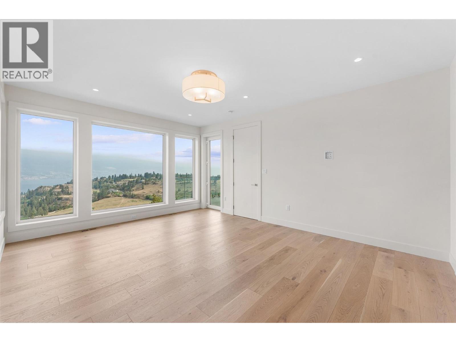 18697 Mckenzie Court. Summerland, British Columbia