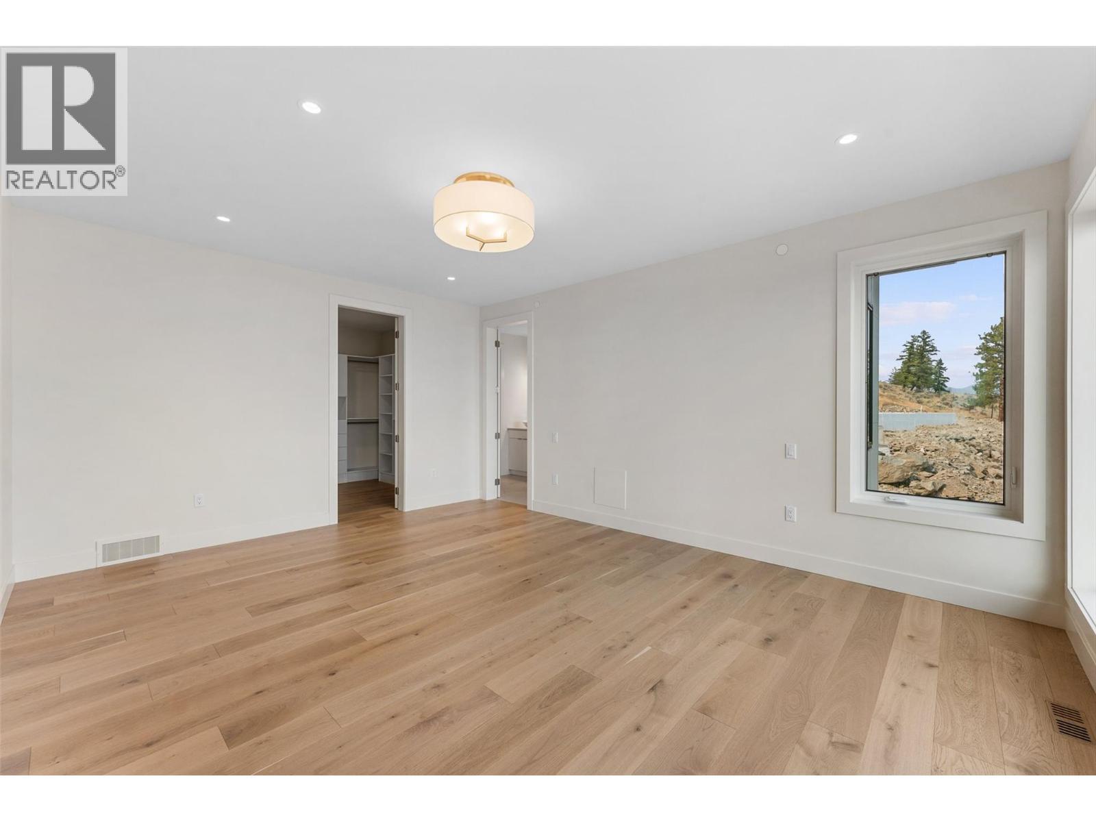 18697 Mckenzie Court. Summerland, British Columbia