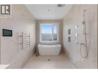 18697 Mckenzie Court. Summerland, British Columbia