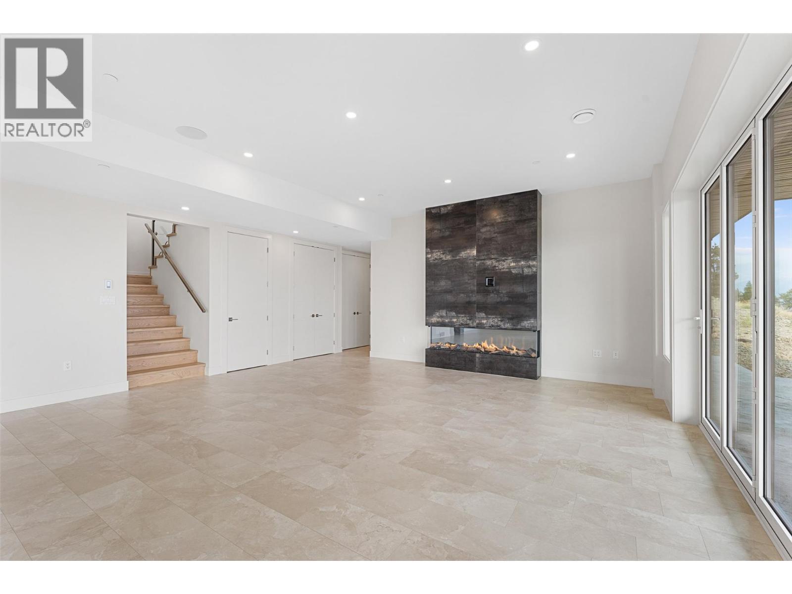 18697 Mckenzie Court. Summerland, British Columbia