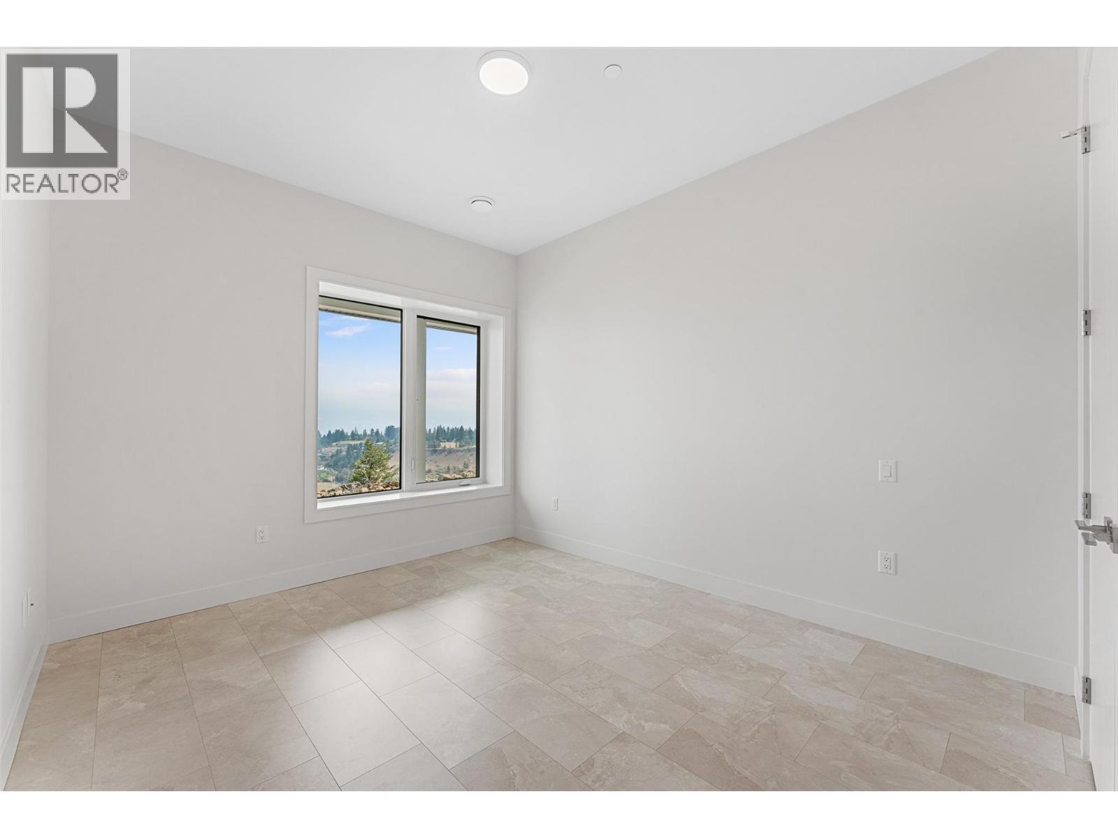 18697 Mckenzie Court. Summerland, British Columbia