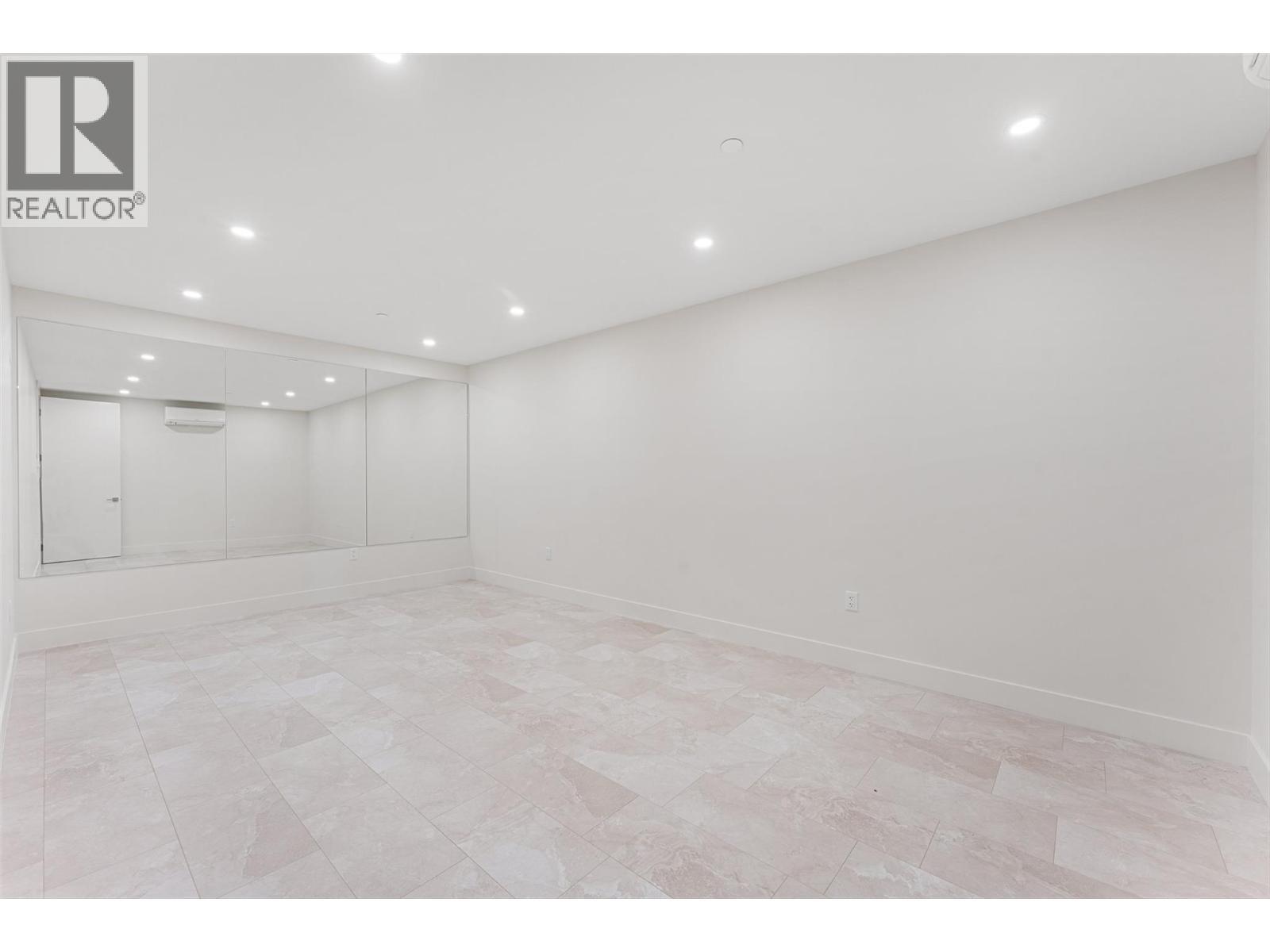 18697 Mckenzie Court. Summerland, British Columbia