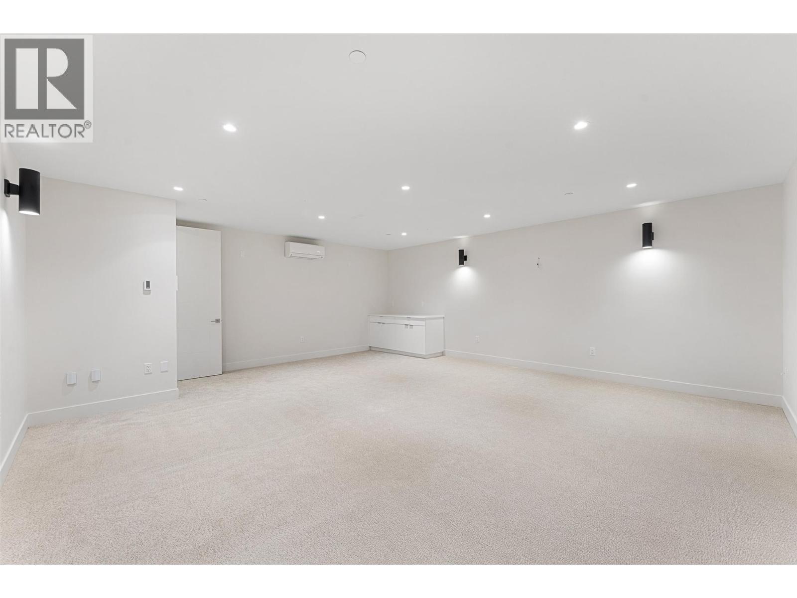 18697 Mckenzie Court. Summerland, British Columbia