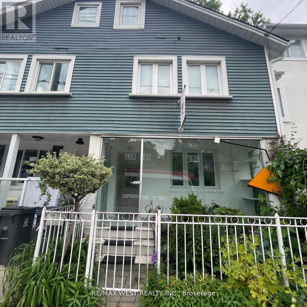 1813 Gerrard Street E, Toronto (woodbine Corridor)