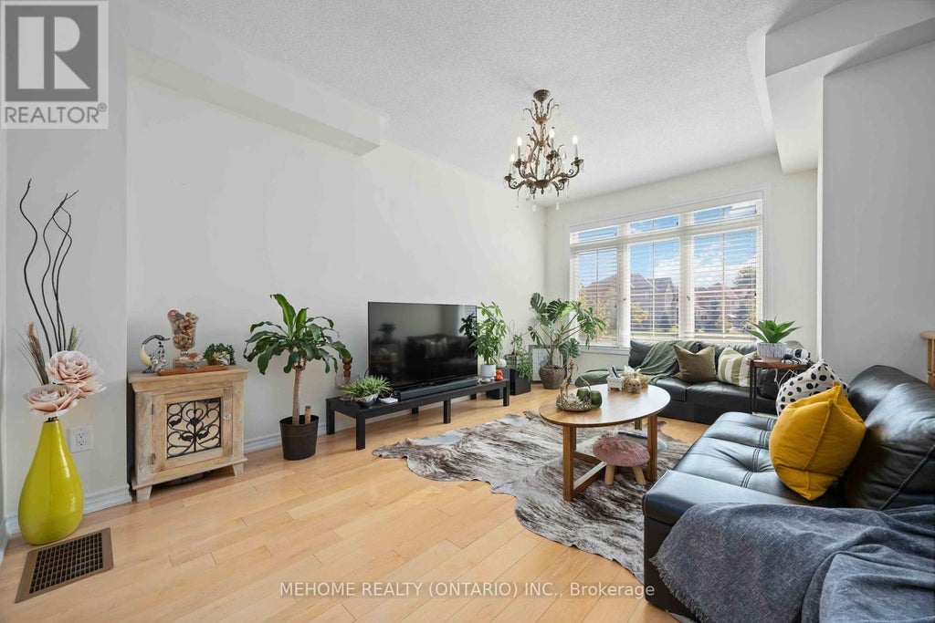 251 Dundas Way, Markham (greensborough)