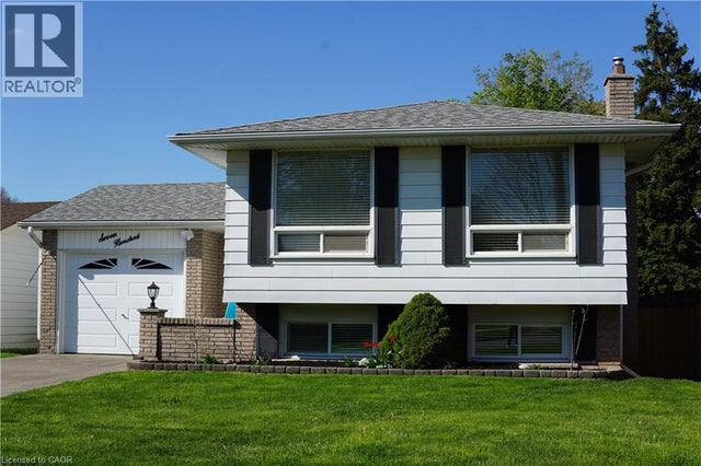 700 Woodview Road, Burlington