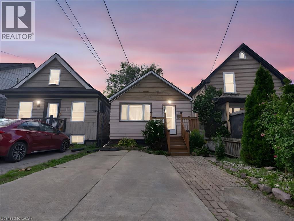 210 East 24th Street, Hamilton