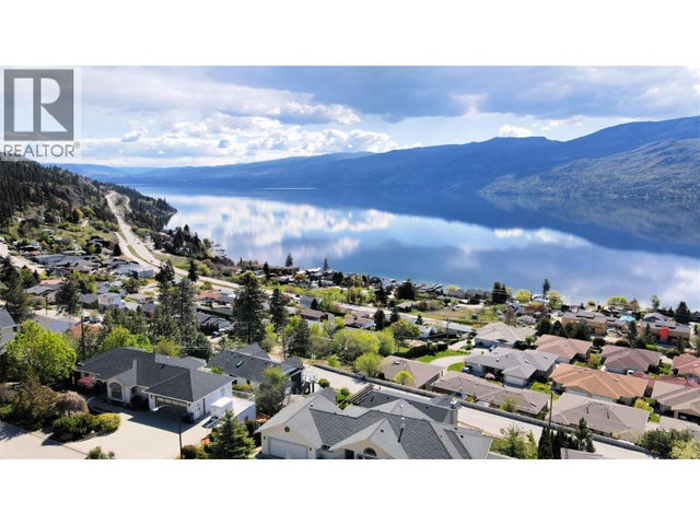 5227 Trepanier Bench Road, Peachland