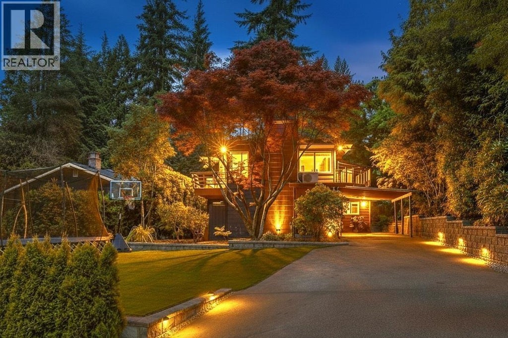 466 E Kings Road, North Vancouver