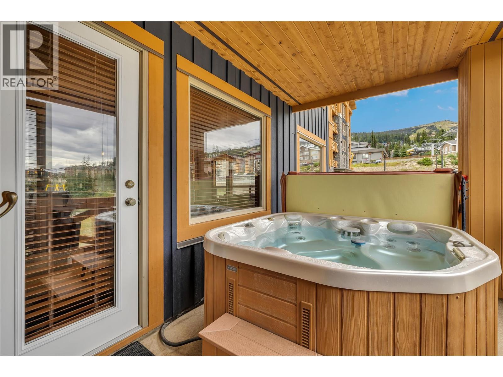 375 Raven Ridge Road Unit# 301. Big White, British Columbia