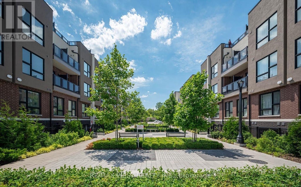 118 - 510 Kingbird Grove, Toronto (rouge)