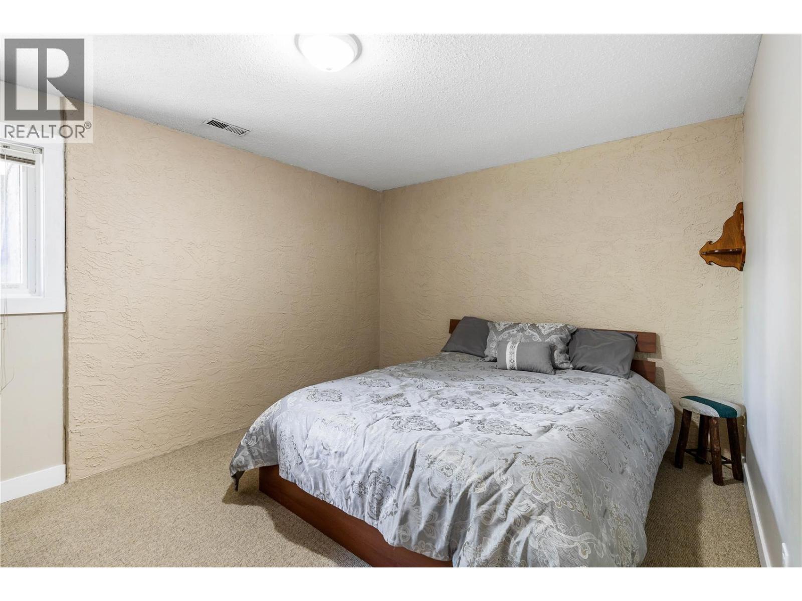 2931 Thacker Drive. West Kelowna, British Columbia